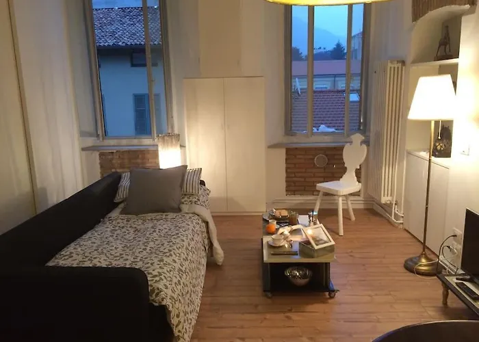 Jill&Jade\'S Apartment